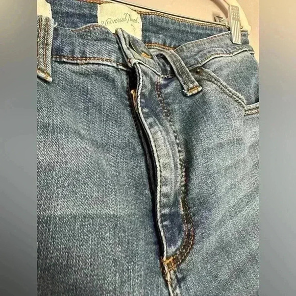 Universal Thread Denim Blue Jeans (429) - Picture 7 of 13